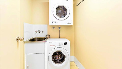 The Towers Of Chevron Renaissance - Holidays Gold Coast - Hervey Bay Accommodation 34