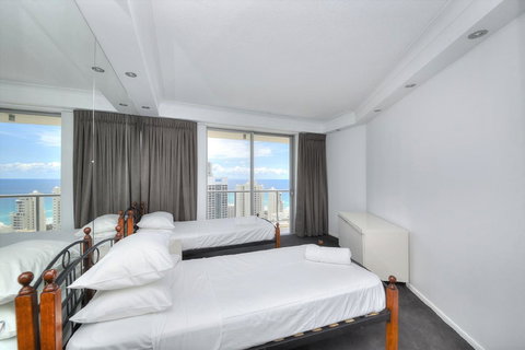 The Towers Of Chevron Renaissance - Holidays Gold Coast - Hervey Bay Accommodation 39