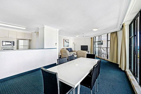 ULTIQA Beach Haven On Broadbeach - Hervey Bay Accommodation 37