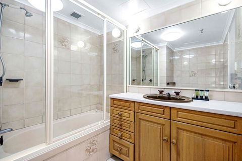 ULTIQA Beach Haven On Broadbeach - Hervey Bay Accommodation 39