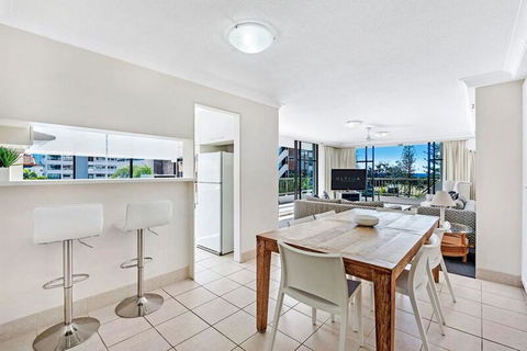 ULTIQA Beach Haven On Broadbeach - Hervey Bay Accommodation 23