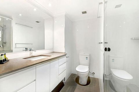 ULTIQA Beach Haven On Broadbeach - Hervey Bay Accommodation 40