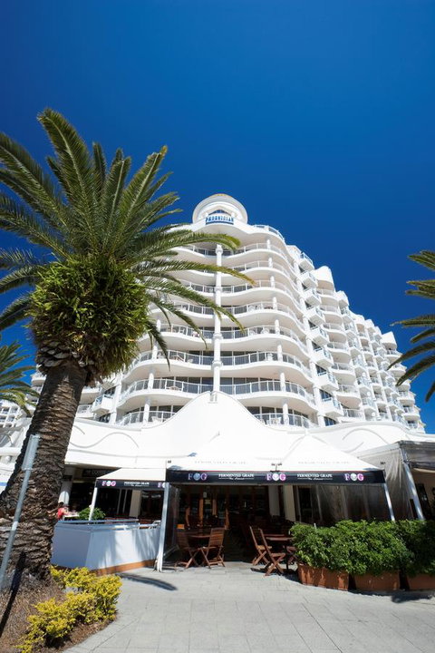 The Phoenician Resort - Hervey Bay Accommodation 4