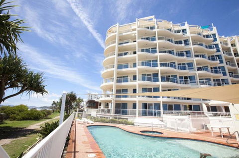 Regency On The Beach - Hervey Bay Accommodation 0