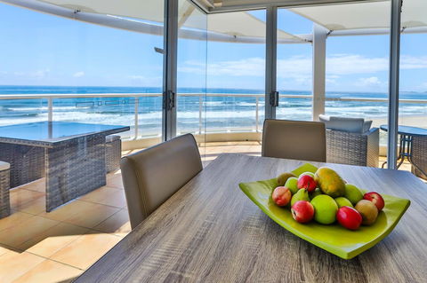 Regency On The Beach - Hervey Bay Accommodation 10