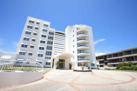 Regency On The Beach - Hervey Bay Accommodation 14