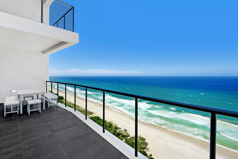 ULTIQA Air On Broadbeach - Hervey Bay Accommodation 0