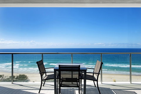 ULTIQA Air On Broadbeach - Hervey Bay Accommodation 11