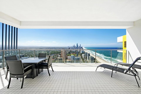 ULTIQA Air On Broadbeach - Hervey Bay Accommodation 20