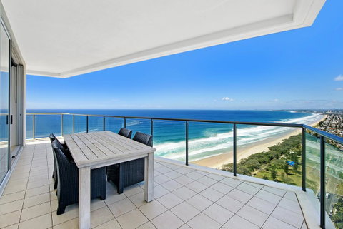 ULTIQA Air On Broadbeach - Hervey Bay Accommodation 32