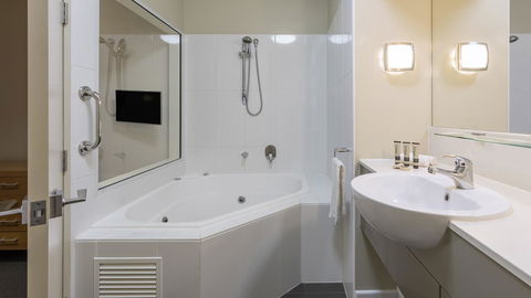 Oaks Hervey Bay Resort And Spa - Tourism Hervey Bay 32