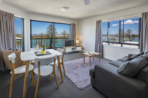Belaire Place Motel Apartments - Tourism Hervey Bay 8