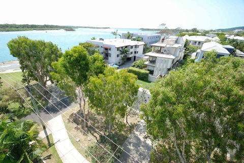 Bermuda Villas - Hervey Bay Accommodation 18