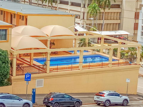 The Robert Towns - Tourism Hervey Bay 15