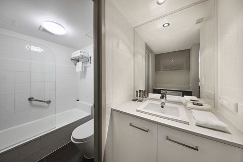 Novotel Surfers Paradise - Hervey Bay Accommodation 19