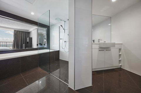 Novotel Surfers Paradise - Hervey Bay Accommodation 20