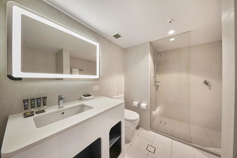 Novotel Surfers Paradise - Hervey Bay Accommodation 16