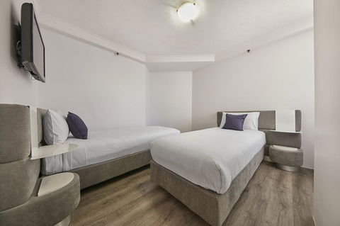 Novotel Surfers Paradise - Hervey Bay Accommodation 23