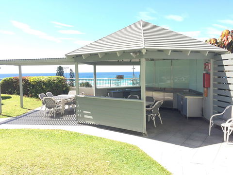 Surfers International Apartments - Tourism Hervey Bay 8