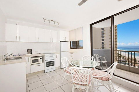 Surfers International Apartments - Tourism Hervey Bay 21