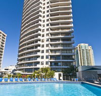 Surfers International Apartments - Tourism Hervey Bay