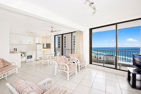 Surfers International Apartments - Tourism Hervey Bay 17