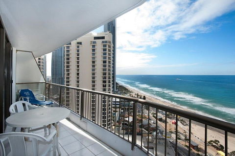 Surfers International Apartments - Tourism Hervey Bay 13