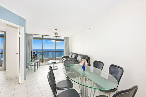 Surfers International Apartments - Tourism Hervey Bay 16