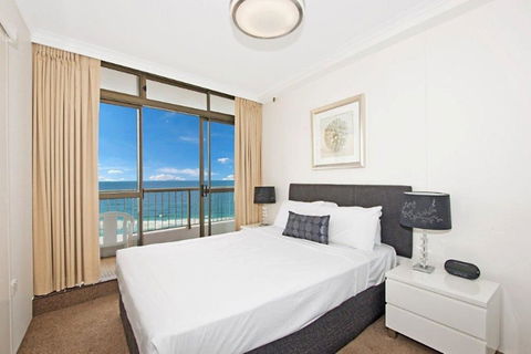 Surfers International Apartments - Tourism Hervey Bay 19