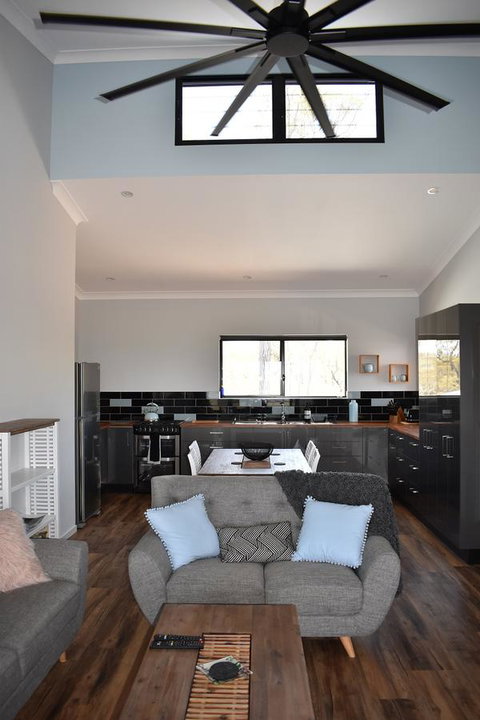 Ironbark House - Hervey Bay Accommodation 18