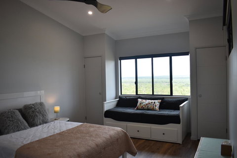 Ironbark House - Hervey Bay Accommodation 36