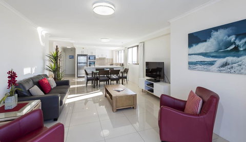 South Pacific Plaza - Official - Hervey Bay Accommodation 3