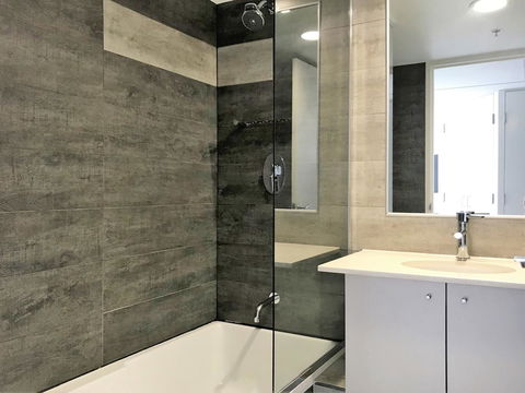 Brisbane City Apartments (Albert St CBD) - Tourism Hervey Bay 0