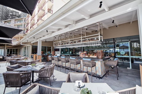 Novotel Cairns Oasis Resort - Hervey Bay Accommodation 12