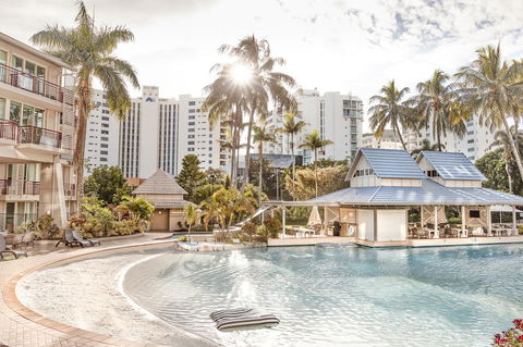 Novotel Cairns Oasis Resort - Hervey Bay Accommodation 1