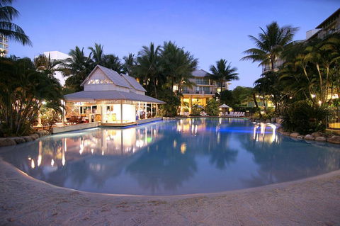 Novotel Cairns Oasis Resort - Hervey Bay Accommodation 28