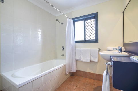 Nightcap At Atherton Hotel - Hervey Bay Accommodation 12