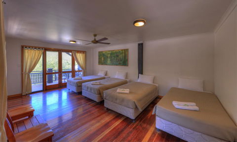 Fraser Island Retreat - Hervey Bay Accommodation 13