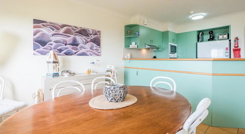 Currumbin Sands On The Beach - Hervey Bay Accommodation 18