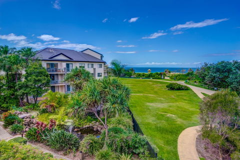 Currumbin Sands On The Beach - Hervey Bay Accommodation 0