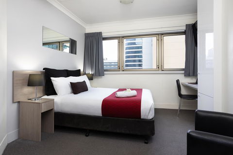 George Williams Hotel - Hervey Bay Accommodation 5