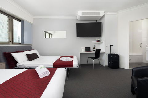 George Williams Hotel - Hervey Bay Accommodation 7