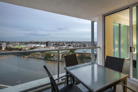 Evolution Apartments - Hervey Bay Accommodation 15