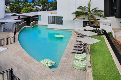 Element On Coolum Beach - Tourism Hervey Bay 7