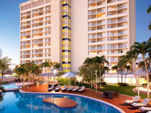 Pullman Cairns International - Hervey Bay Accommodation 40