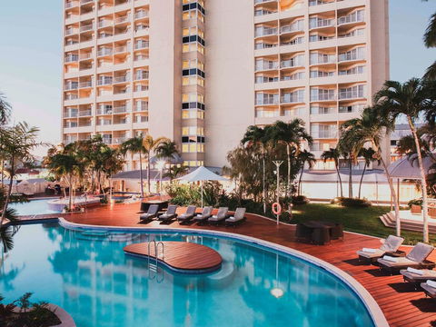 Pullman Cairns International - Hervey Bay Accommodation 1