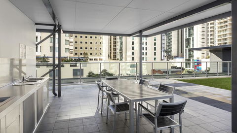 Oaks Brisbane Festival Suites - Hervey Bay Accommodation 13