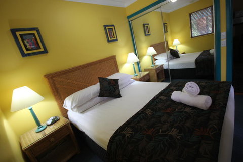 Aruba Beach Resort - Hervey Bay Accommodation 1