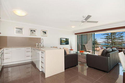 The Norfolks On Moffat Beach - Hervey Bay Accommodation 35