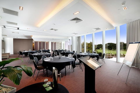 RACV Royal Pines Resort Gold Coast - Hervey Bay Accommodation 39